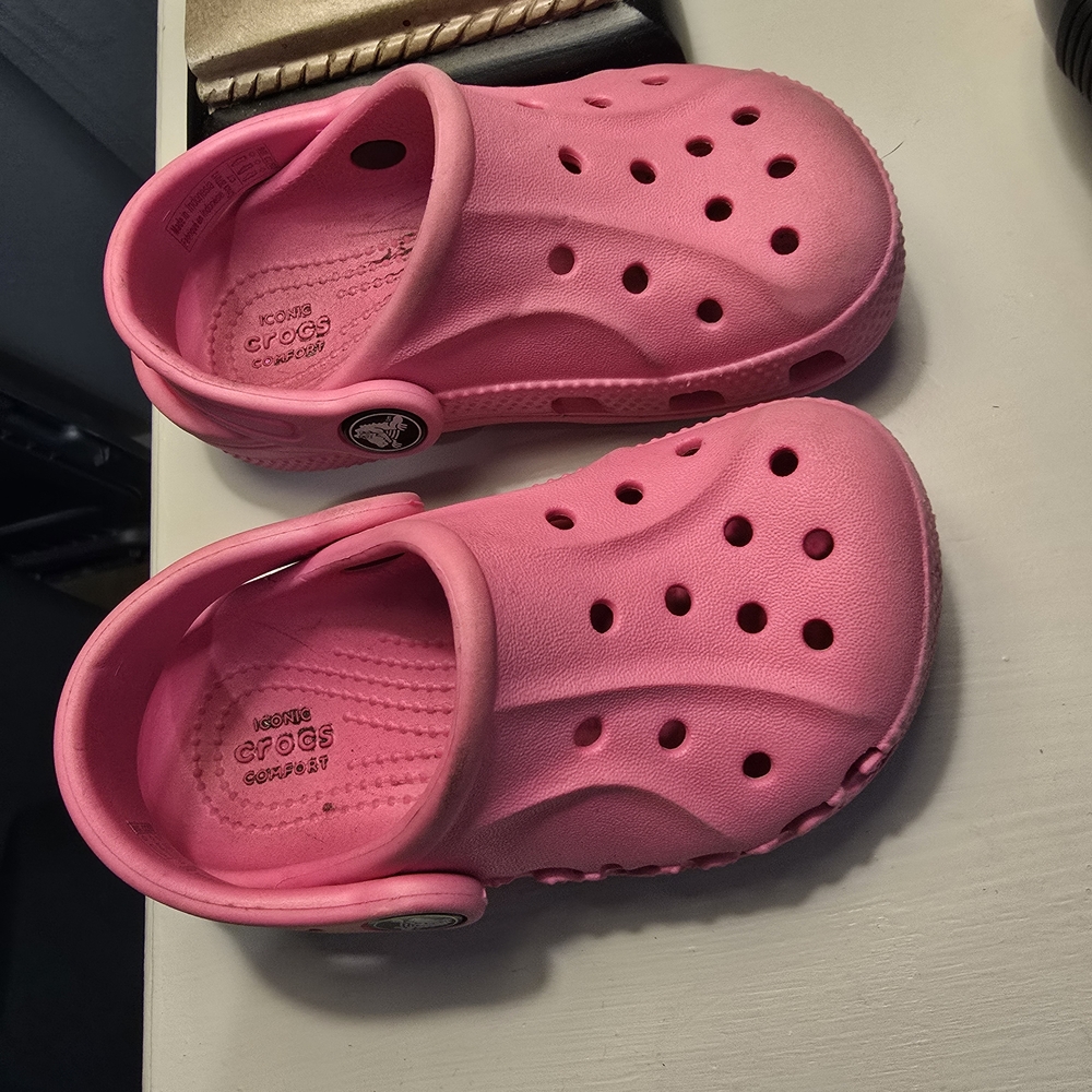 CROCS Kids Vibrant Pink Sandals